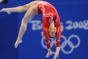 常见问题解答中完美体育官网的表现操作教程