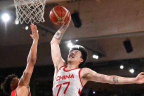 完美体育直播机构-世界杯预选赛进行中，中国男篮表现抢眼